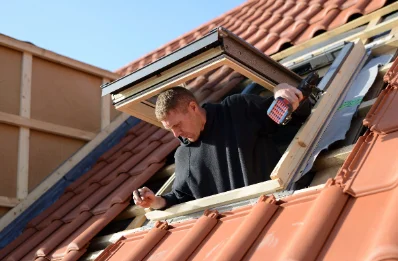 Pose de fenêtres de toit Velux à Tousson
